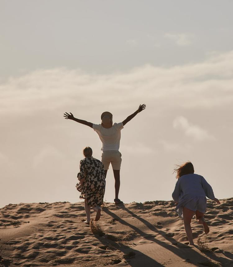 Beach holiday Belgium rooftop tent 5
