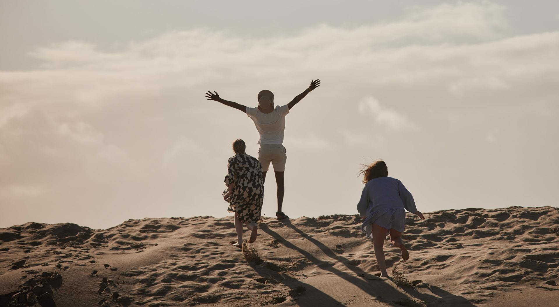 Beach holiday in Belgium with rooftop tent